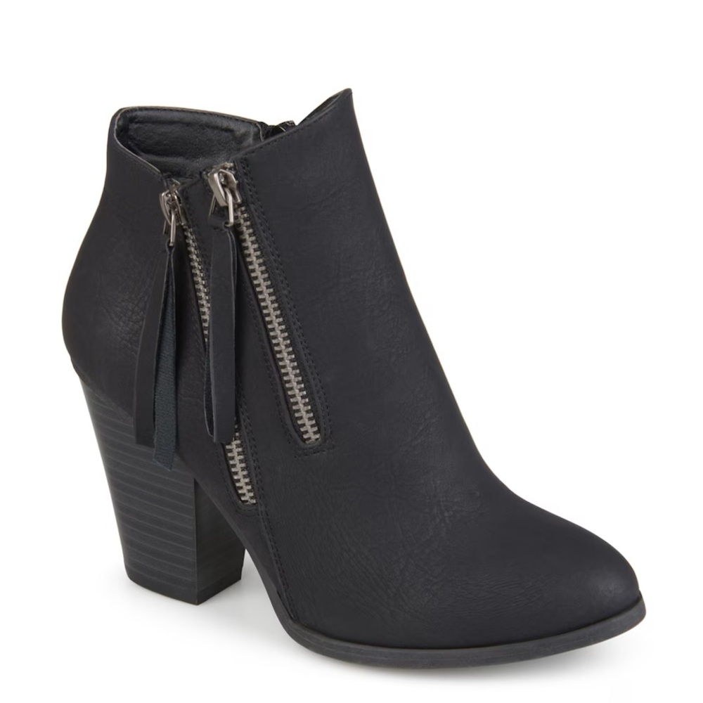 Journee collection valley women’s ankle boots size 9